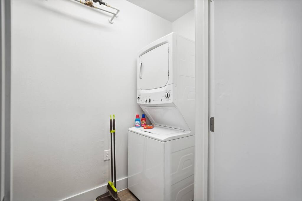 Luxurious 1Bd Apt In Austin Suburb 普弗拉热维尔 外观 照片