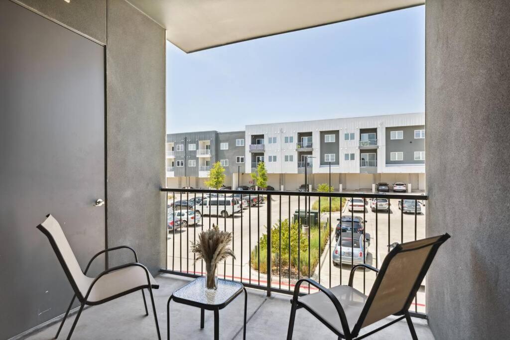 Luxurious 1Bd Apt In Austin Suburb 普弗拉热维尔 外观 照片